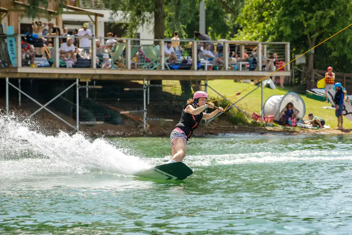 Fun Parc Brumath — activités nautiques et accrobranche en été